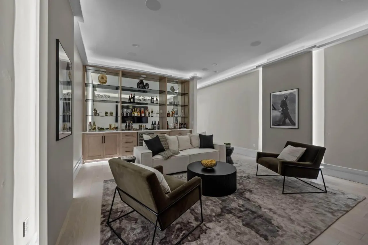 What You Need to Know: Buying a Custom Home in 2025